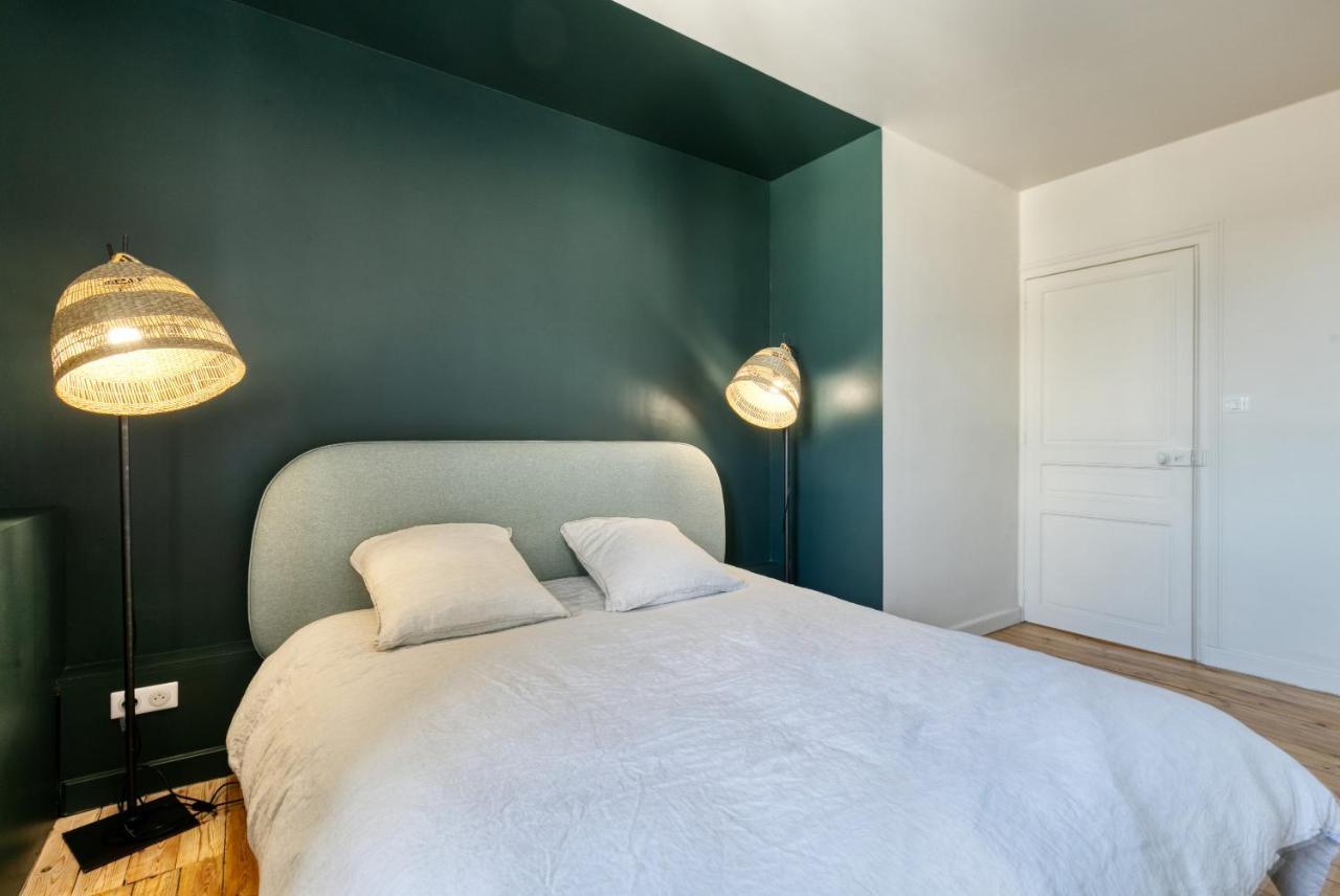 פורנישי Superbe Appartement Bord De Mer מראה חיצוני תמונה